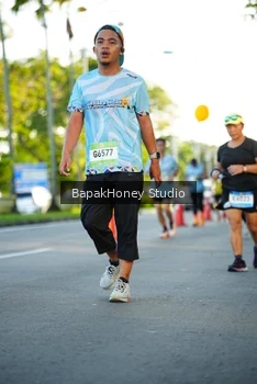 Runner Photo 1558900