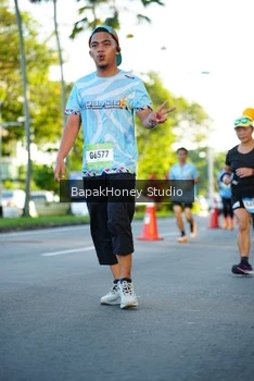 Runner Photo 1558904
