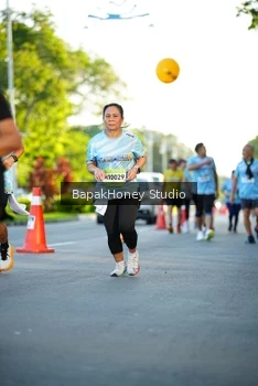 Runner Photo 1558915