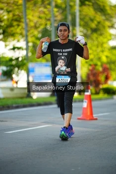 Runner Photo 1558956