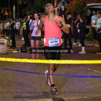 Runner Photo 1562105