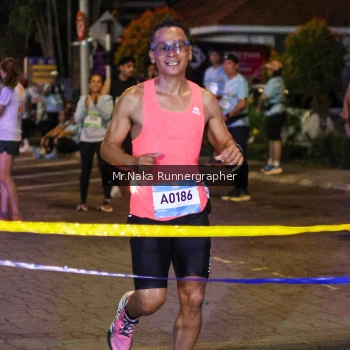 Runner Photo 1562138