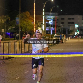 Runner Photo 1562186