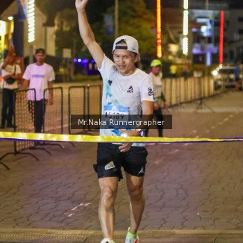 Runner Photo 1562217