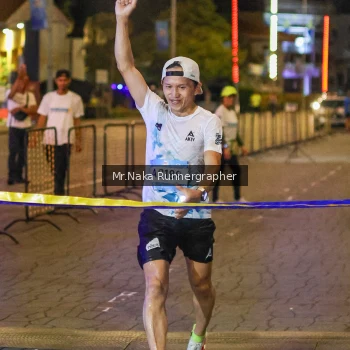 Runner Photo 1562220