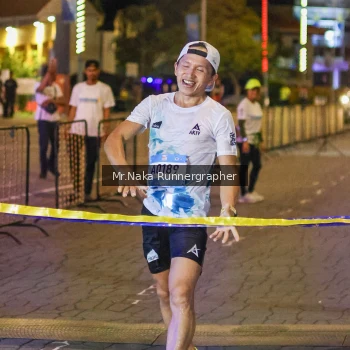 Runner Photo 1562237
