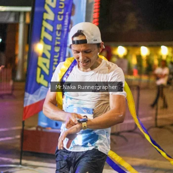 Runner Photo 1562254