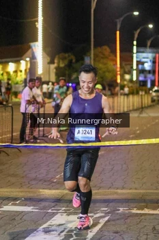 Runner Photo 1562298