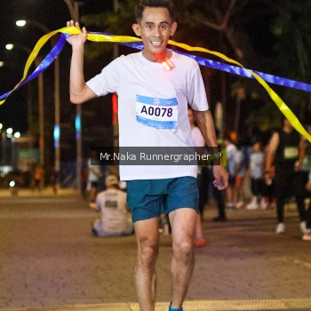 Runner Photo 1562454