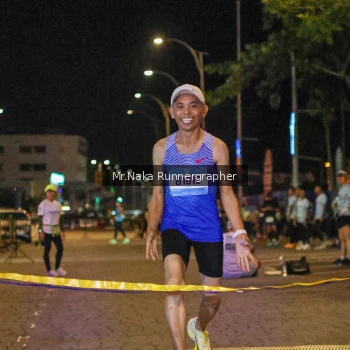 Runner Photo 1562646