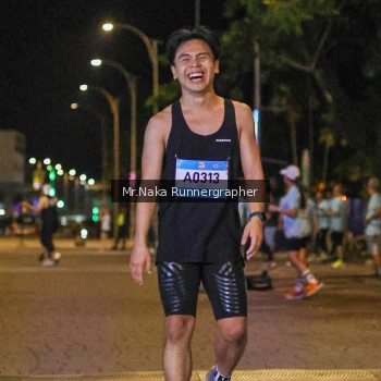 Runner Photo 1562710