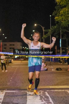 Runner Photo 1563727