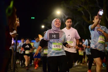 Runner Photo 1563973