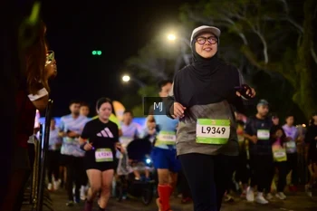 Runner Photo 1563975