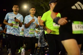 Runner Photo 1563977