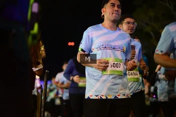 Runner Photo 1563979