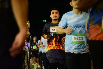 Runner Photo 1563985