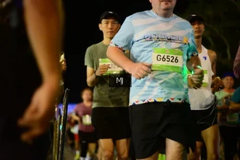 Runner Photo 1563993