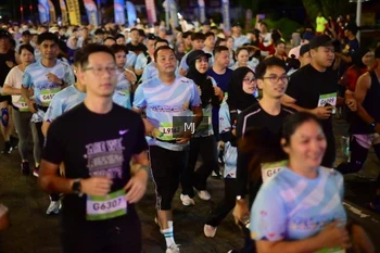 Runner Photo 1563999