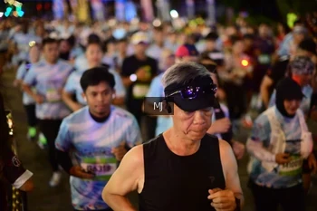 Runner Photo 1564001