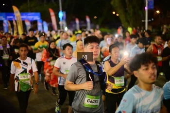Runner Photo 1564019