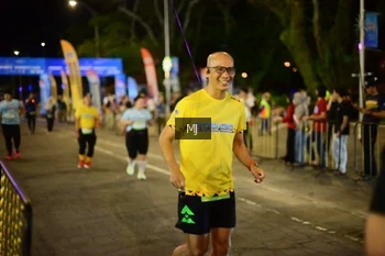 Runner Photo 1564025