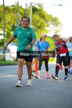 Runner Photo 1564109