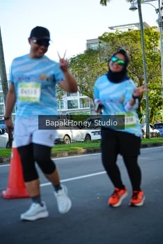 Runner Photo 1564114