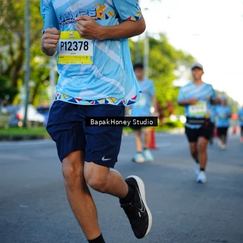 Runner Photo 1564137