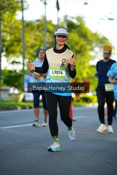 Runner Photo 1564165
