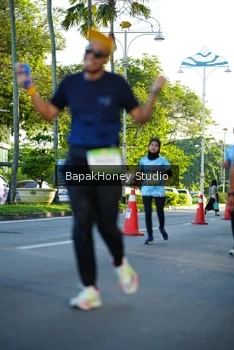 Runner Photo 1564173