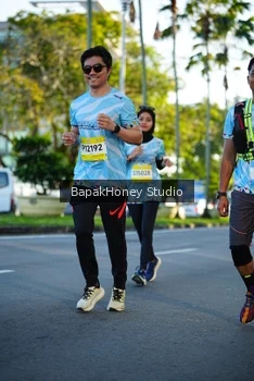 Runner Photo 1564184