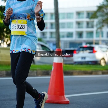 Runner Photo 1564192