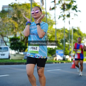 Runner Photo 1564193