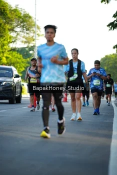 Runner Photo 1564284