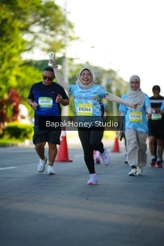 Runner Photo 1564324