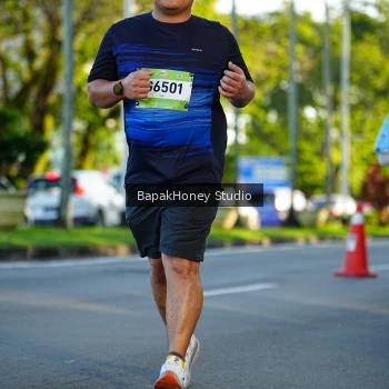 Runner Photo 1564348