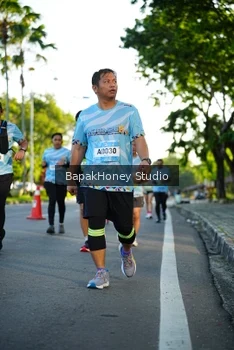 Runner Photo 1564368