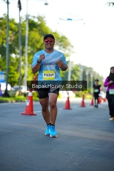 Runner Photo 1564371