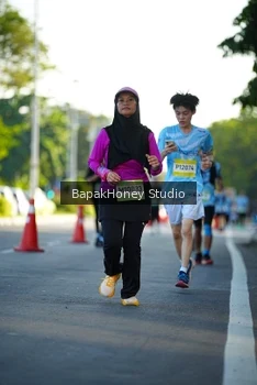 Runner Photo 1564376