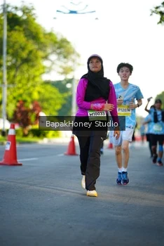 Runner Photo 1564380