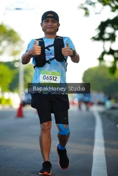 Runner Photo 1564390