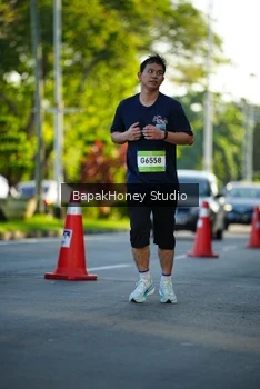 Runner Photo 1564402