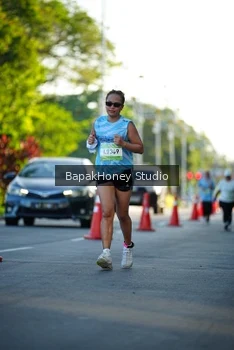 Runner Photo 1564407
