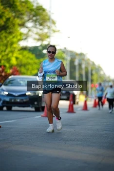 Runner Photo 1564409