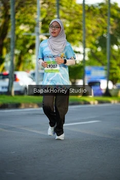 Runner Photo 1564412