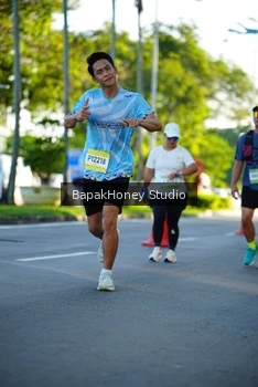 Runner Photo 1564418