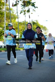 Runner Photo 1564444