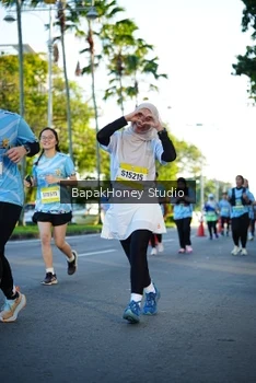 Runner Photo 1564456