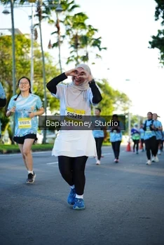 Runner Photo 1564458